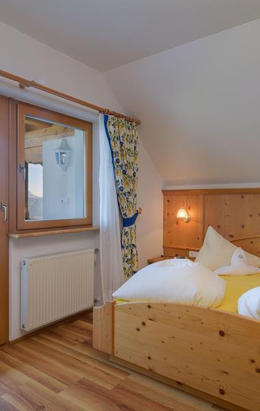 Doppelzimmer Royal mit Balkon und Dolomitenblick